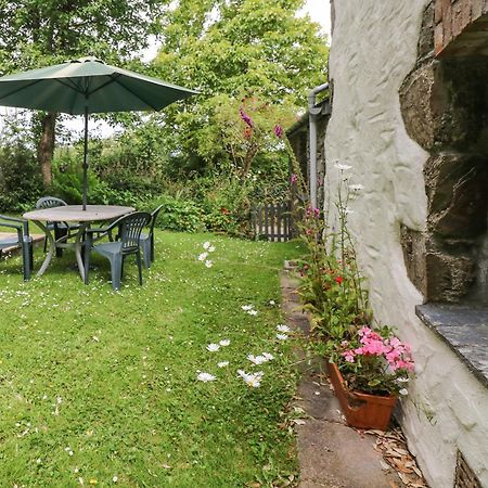 Badger Cottage Mawgan Exteriör bild