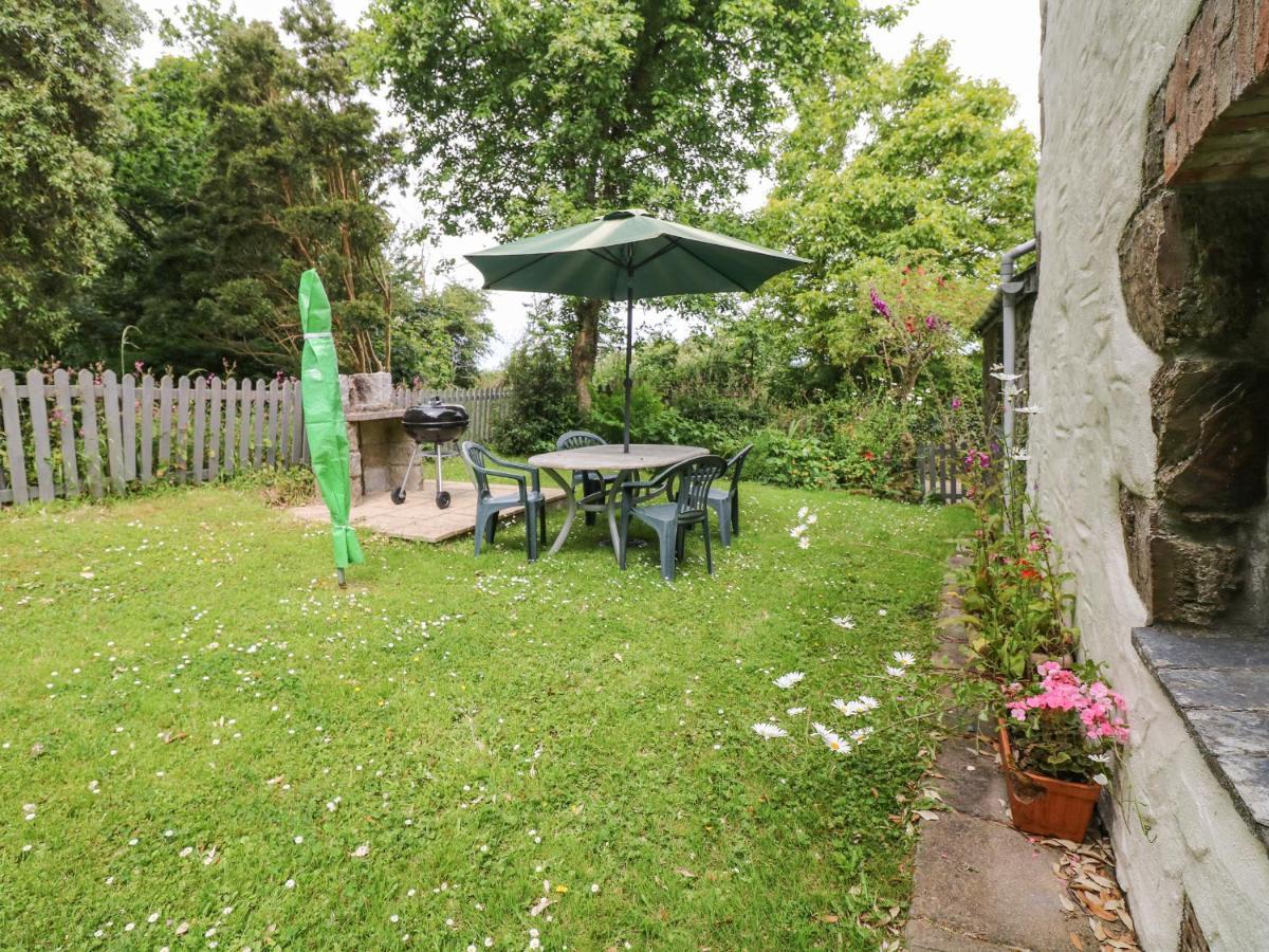 Badger Cottage Mawgan Exteriör bild